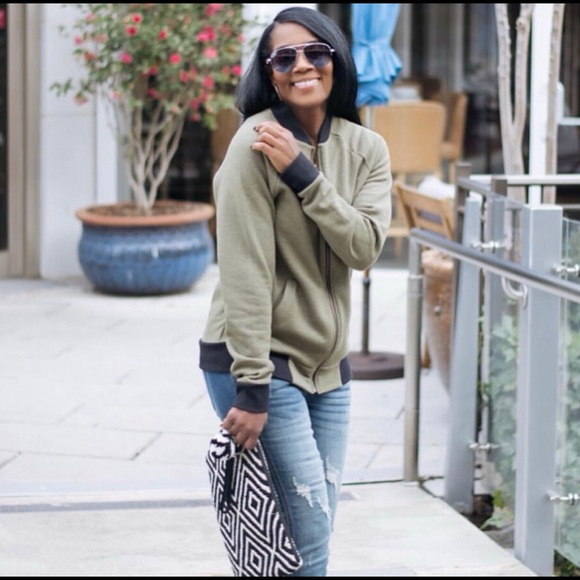 Vici Boss Babe Green Long Sleeve Crewneck Full Zip Jacket Size Small - Picture 4 of 11